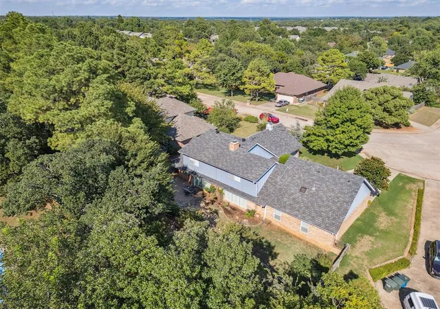 37th image of 2301 Brookside Ave, Edmond, OK 73034 | MLS# 1183923
