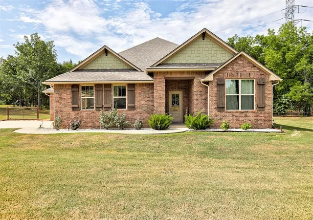 Photo 1 of Single family home for sale at 17194 Se 149th St, Newalla, OK 74857 | MLS# 1183939 | Listing updated on 2025-12-18