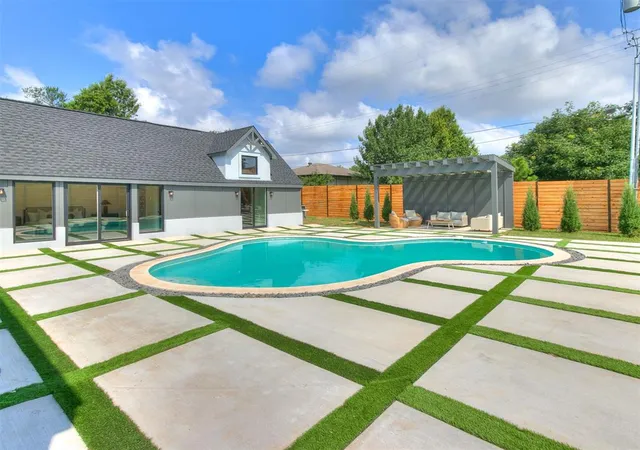 Photo 50 of Single family home for sale at 1117 Glenwood Ave, Nichols Hills, OK 73116 | MLS# 1184011 | Listing updated on 2025-09-15
