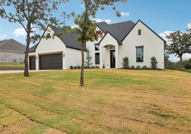 3rd image of 3072 Road Runner Ct, Guthrie, OK 73044 | MLS# 1184155