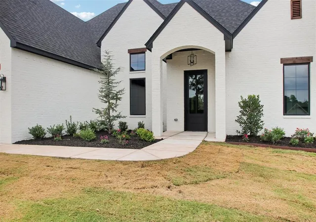 4th image of 3072 Road Runner Ct, Guthrie, OK 73044 | MLS# 1184155