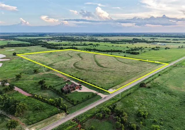 1st image of 74f Hwy, Cashion, OK 73016 | MLS# 1184196