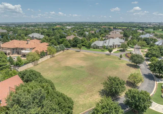 3rd image of 5301 Wisteria Dr, Oklahoma City, OK 73142 | MLS# 1184337