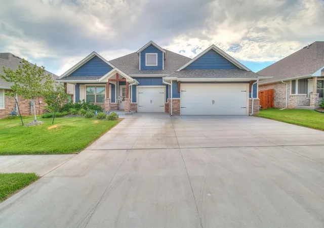 Photo 1 of Single family home for sale at 9212 Taggert Ln, Yukon, OK 73099 | MLS# 1184380 | Listing updated on 2025-09-30