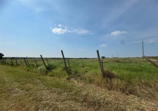 Photo 3 of Sale Pending at Tall Oaks Ln, Guthrie, OK 73044 | MLS# 1184396 | Listing updated on 2026-01-19