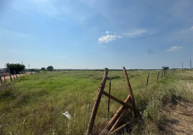 Photo 4 of Sale Pending at Tall Oaks Ln, Guthrie, OK 73044 | MLS# 1184396 | Listing updated on 2026-01-19