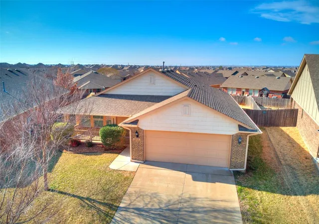 2nd image of 2809 Nw 186th Ter, Edmond, OK 73012 | MLS# 1184560