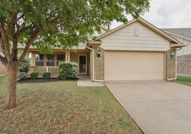 1st image of 2809 Nw 186th Ter, Edmond, OK 73012 | MLS# 1184560