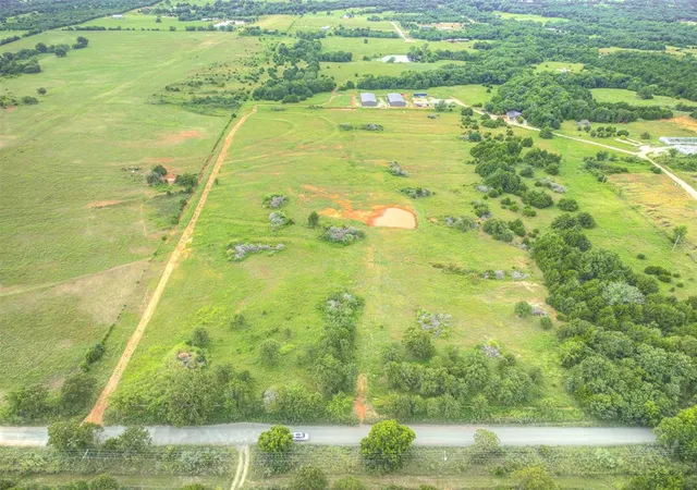 2nd image of 336241 E 980 Rd, Wellston, OK 74881 | MLS# 1184625