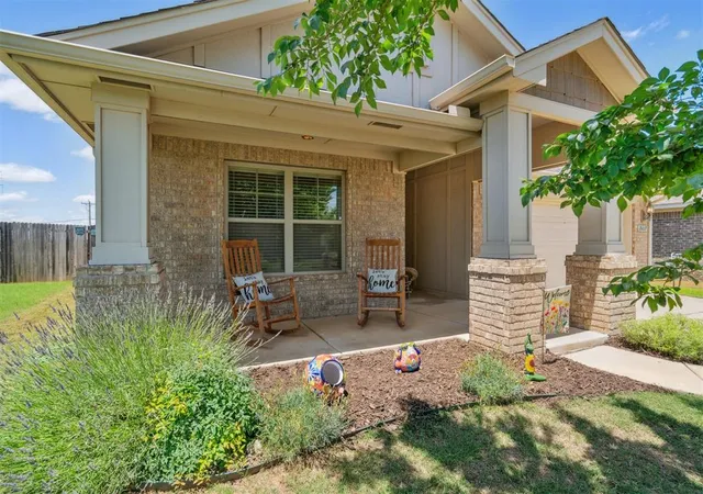1st image of 19217 Bajo Dr, Edmond, OK 73012 | MLS# 1184724