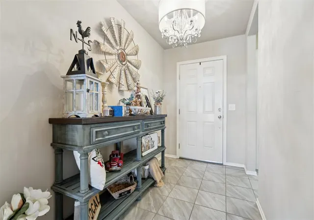 4th image of 19217 Bajo Dr, Edmond, OK 73012 | MLS# 1184724