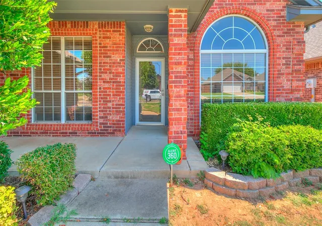 Photo 2 of Single family home for sale at 1824 Ne 11th St, Moore, OK 73160 | MLS# 1184852 | Listing updated on 2025-09-19