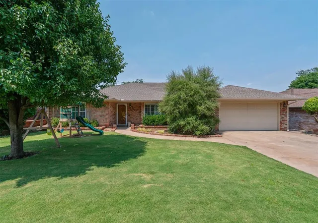 Homes for sale in Oklahoma City, OK | 2725 Nw 58th Pl, Oklahoma City, OK 73112 | MLS# 1184856
