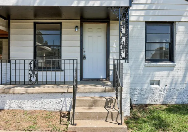2nd image of 509 E Kerr Dr, Oklahoma City, OK 73110 | MLS# 1184983