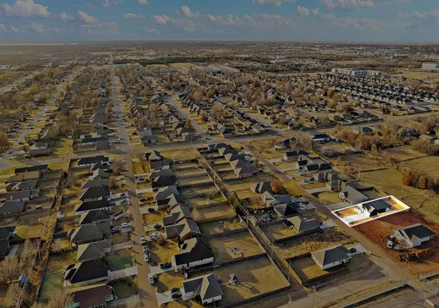 Photo 39 of Single family home for sale at 409 Nw 116th Street, Oklahoma City, OK 73114 | MLS# 1184998 | Listing updated on 2026-02-11
