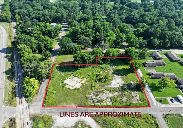 Homes for sale in Idabel, OK | Nw 6Th St, Idabel, OK 74745 | MLS# 1185177