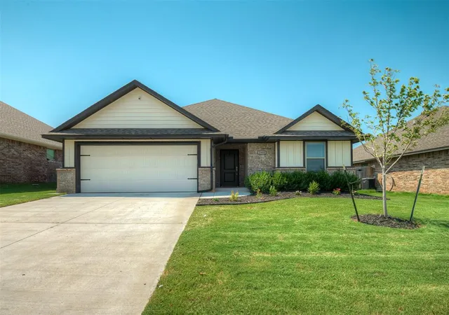 Photo 1 of Single family home for sale at 2909 Warwick Way, Moore, OK 73160 | MLS# 1185275 | Listing updated on 2025-08-12