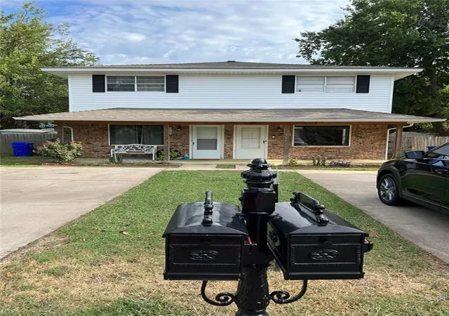 1st image of 602 E Johnson St #600/602, Norman, OK 73071 | MLS# 1185503