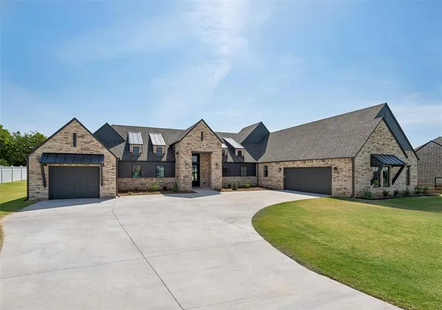 Photo 1 of Single family home for sale at 29634 E Ridge Rd, Norman, OK 73072 | MLS# 1185513 | Listing updated on 2026-08-13