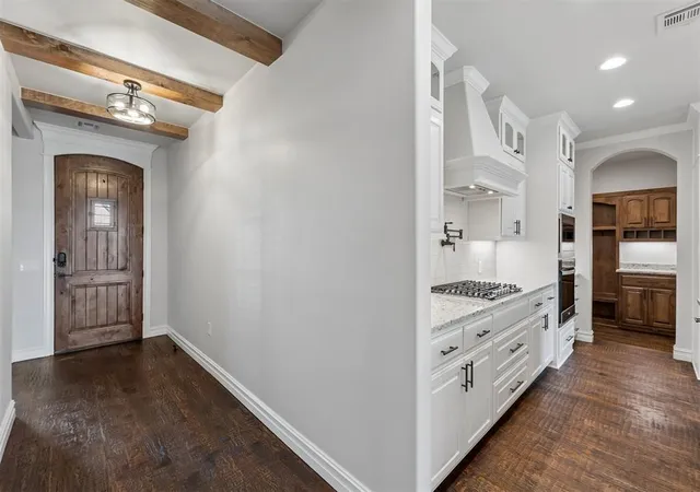 Photo 3 of Single family home for sale at 15504 Bergman Cir, Edmond, OK 73013 | MLS# 1185534 | Listing updated on 2026-08-10