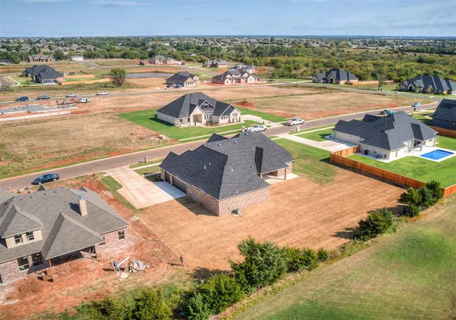 43rd image of 4604 Se 37th St, Norman, OK 73072 | MLS# 1185591