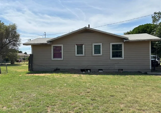 Homes for sale in Altus, OK | 1112 Eula St, Altus, OK 73521 | MLS# 1185903