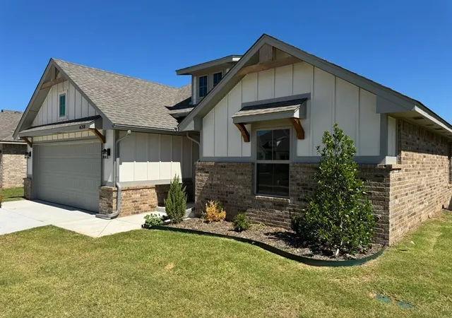 Homes for sale in Shawnee, OK | 628 Honey Springs Ln, Shawnee, OK 74804 | MLS# 1186124