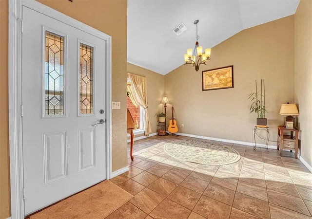 Photo 4 of Single family home for sale at 3105 Deer Run, Altus, OK 73521 | MLS# 1186167 | Listing updated on 2025-09-17