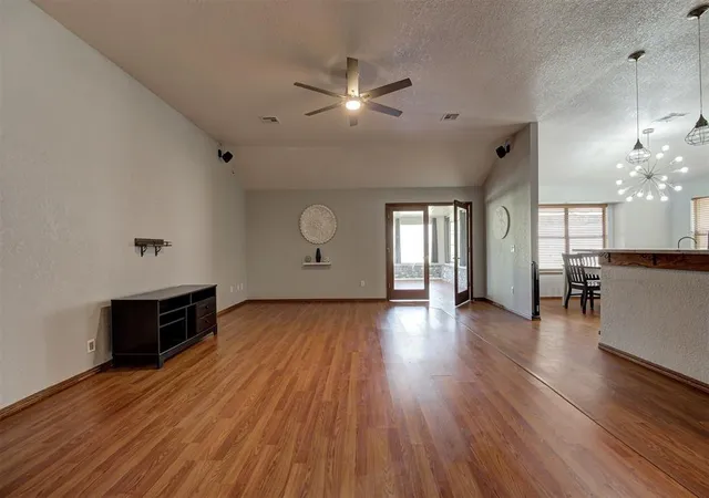 4th image of 11517 Sherwood Ct, Oklahoma City, OK 73130 | MLS# 1186243