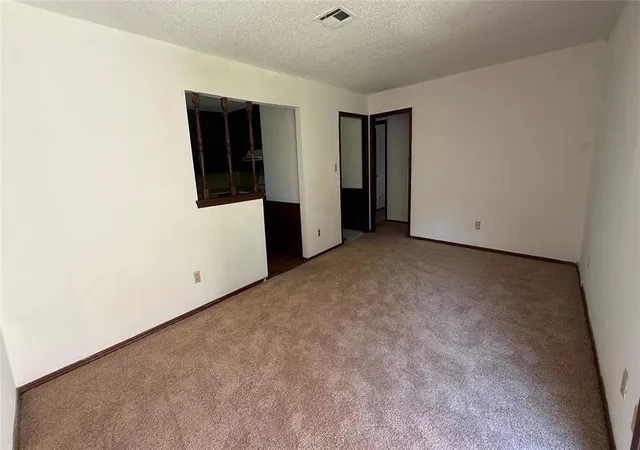 2nd image of 1618 Briarcliff Ct, Norman, OK 73071 | MLS# 1186267