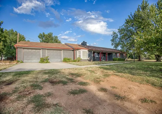 2nd image of 20723 N 2800 Rd, Kingfisher, OK 73750 | MLS# 1186390