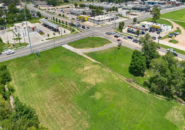 Photo 1 of Land for sale at 1001 N Macarthur Blvd, Oklahoma City, OK 73127 | MLS# 1186694 | Listing updated on 2026-09-17