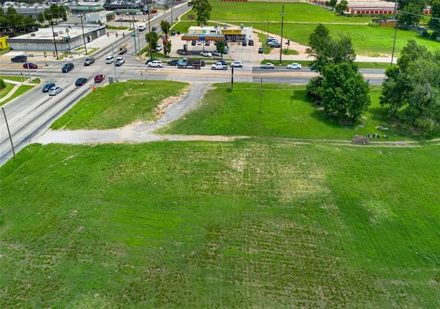 Photo 3 of Land for sale at 1001 N Macarthur Blvd, Oklahoma City, OK 73127 | MLS# 1186694 | Listing updated on 2026-09-17