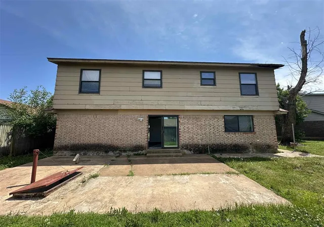 Photo 2 of Single family home for sale at 4709 Se 47th St, Oklahoma City, OK 73135 | MLS# 1186702 | Listing updated on 2025-10-15