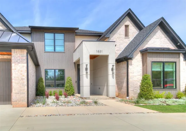 Photo 2 of Single family home for sale at 1831 Drakestone Ave, Nichols Hills, OK 73120 | MLS# 1186738 | Listing updated on 2025-09-24