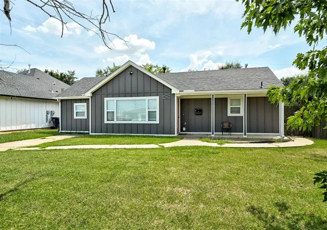 1st image of 2904 Somerset Pl, Oklahoma City, OK 73116 | MLS# 1186868