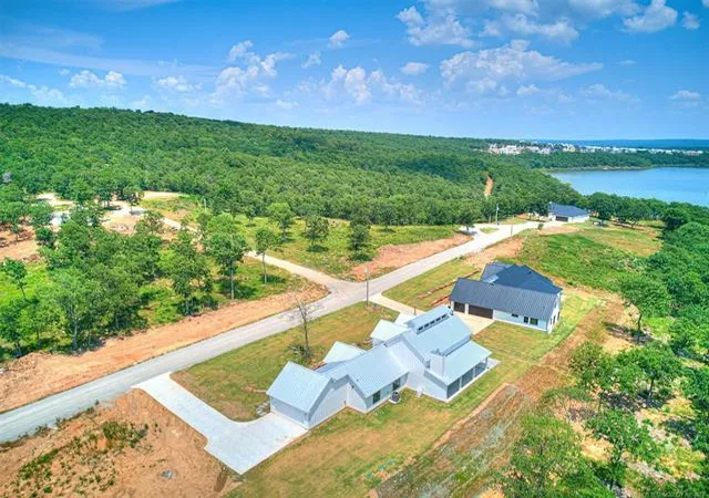 4th image of 37 Pebble Ridge Rd, Eufaula, OK 74432 | MLS# 1186898