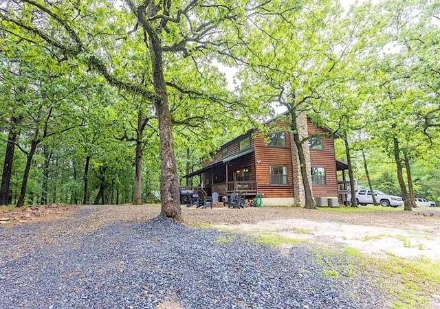 Photo 3 of Single family home for sale at 365 Split Shot Cir, Broken Bow, OK 74728 | MLS# 1187006 | Listing updated on 2026-09-21