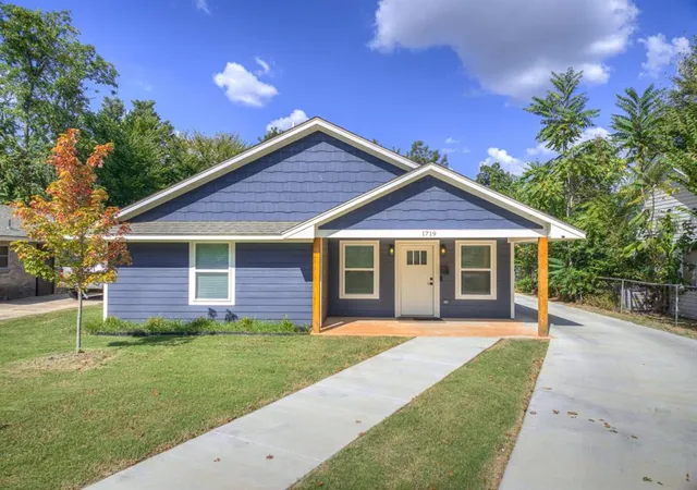 Homes for sale in Oklahoma City, OK | 1719 Ne 15th St, Oklahoma City, OK 73117 | MLS# 1187015