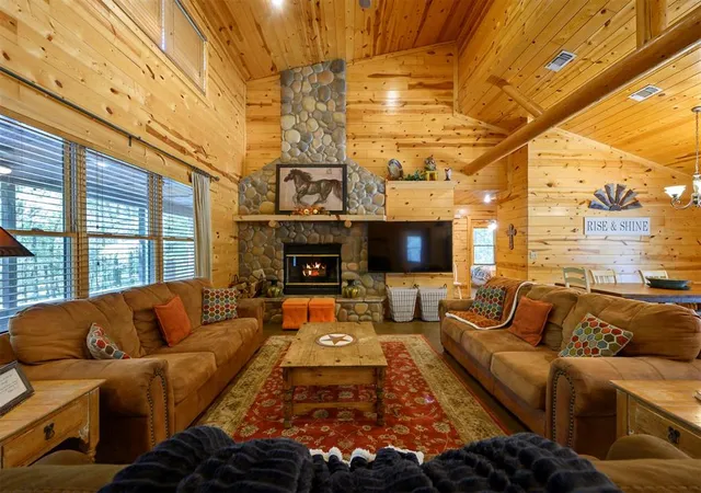 Photo 2 of Single family home for sale at 117 Jetty Ln, Broken Bow, OK 74728 | MLS# 1187040 | Listing updated on 2026-02-02