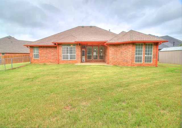 17th image of 9412 Emily Ln, Oklahoma City, OK 73130 | MLS# 1187078