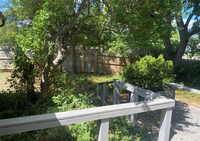 Photo 3 of Sale Pending at 10816 Quail Cir, Oklahoma City, OK 73120 | MLS# 1187135 | Listing updated on 2025-12-08
