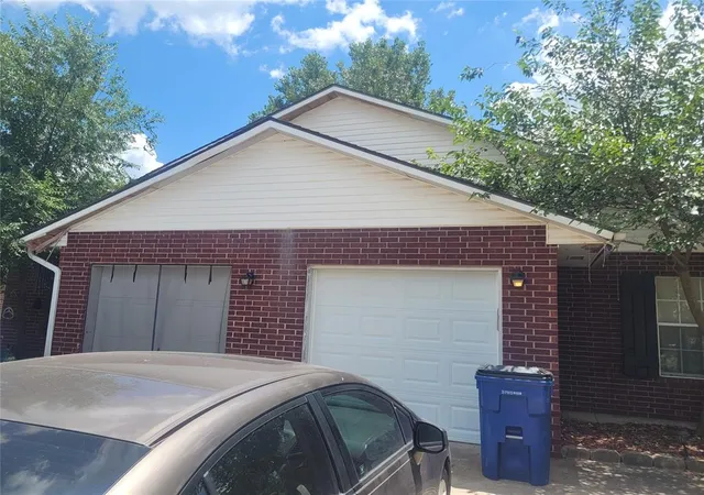 1st image of 850 W Forest Dr, Mustang, OK 73064 | MLS# 1187494