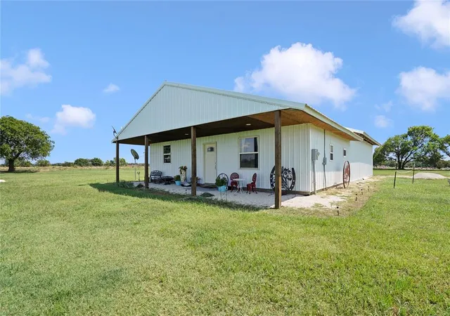 Photo 1 of Single family home for sale at 50662 E County Road 1510, Stratford, OK 74872 | MLS# 1187524 | Listing updated on 2025-10-01