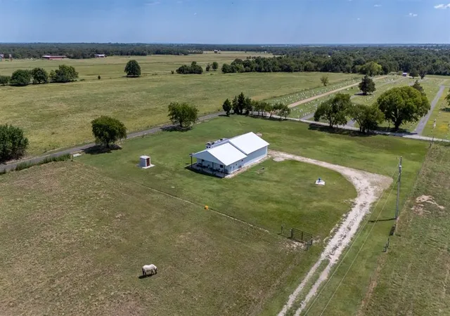 Photo 2 of Single family home for sale at 50662 E County Road 1510, Stratford, OK 74872 | MLS# 1187524 | Listing updated on 2025-10-01