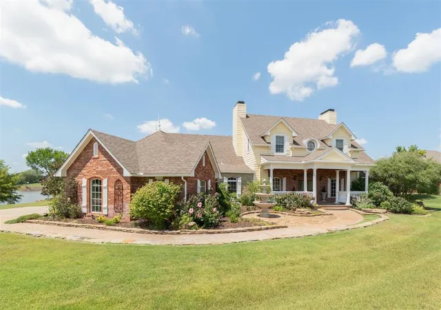 1st image of 2720 Long Lake Pl, Norman, OK 73026 | MLS# 1187525