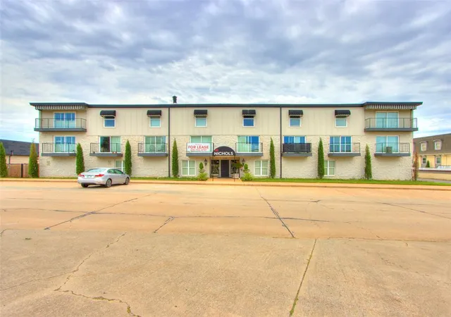Photo 2 of Condo for sale at 1110 Sherwood Ln #216, Nichols Hills, OK 73116 | MLS# 1187700 | Listing updated on 2025-12-10