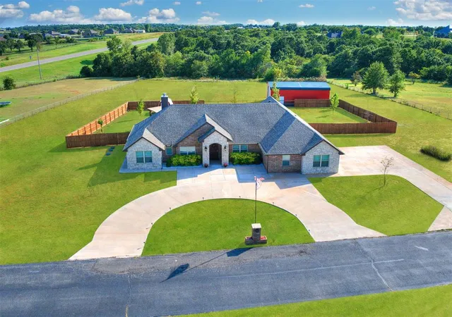 1st image of 4210 Paradise Dr, Blanchard, OK 73010 | MLS# 1189247