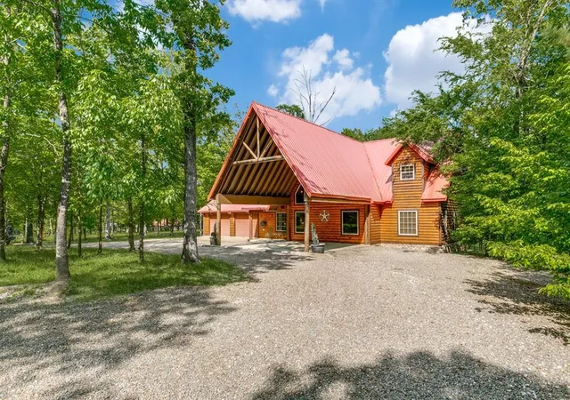 Photo 2 of Single family home for sale at 11 Drift Cast Rd, Broken Bow, OK 74728 | MLS# 1189255 | Listing updated on 2025-09-03