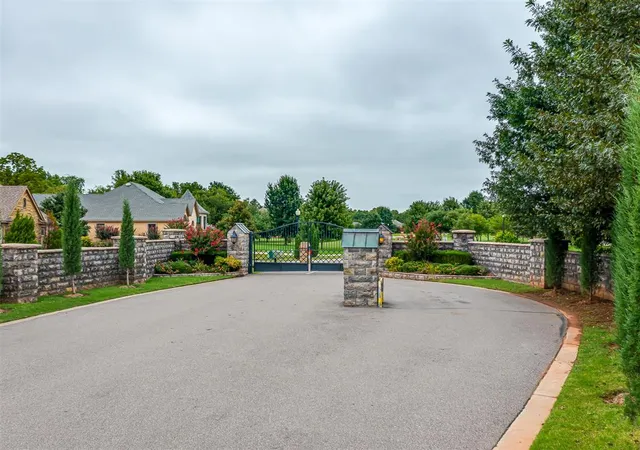 Photo 50 of Single family home for sale at 210 N Riverside Dr, Moore, OK 73160 | MLS# 1189299 | Listing updated on 2025-09-12